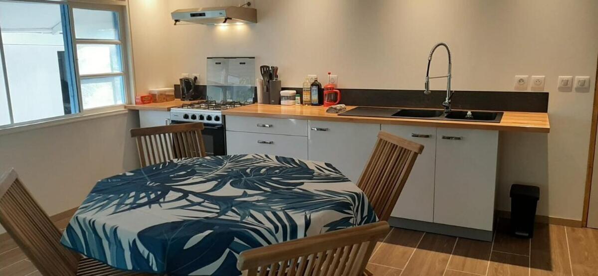 Moana Breeze Rangiroa - Rental Car Included - Air Conditioning - Wi-Fi Tiputa Room photo